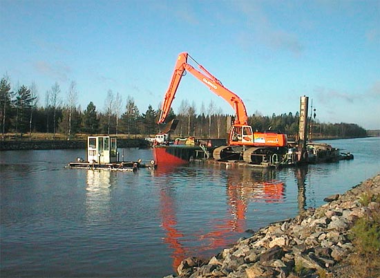 Dredging of the Saimaa Canal, fixing slippages