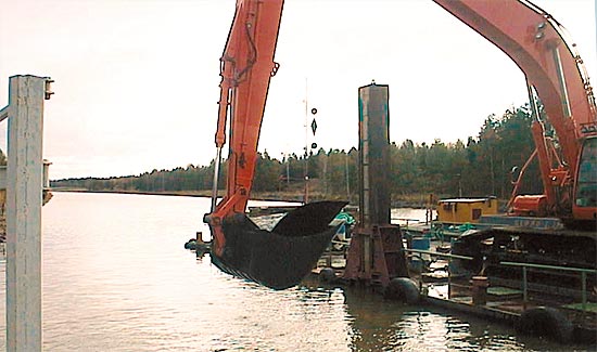 Dredging of the Saimaa Canal, fixing slippages